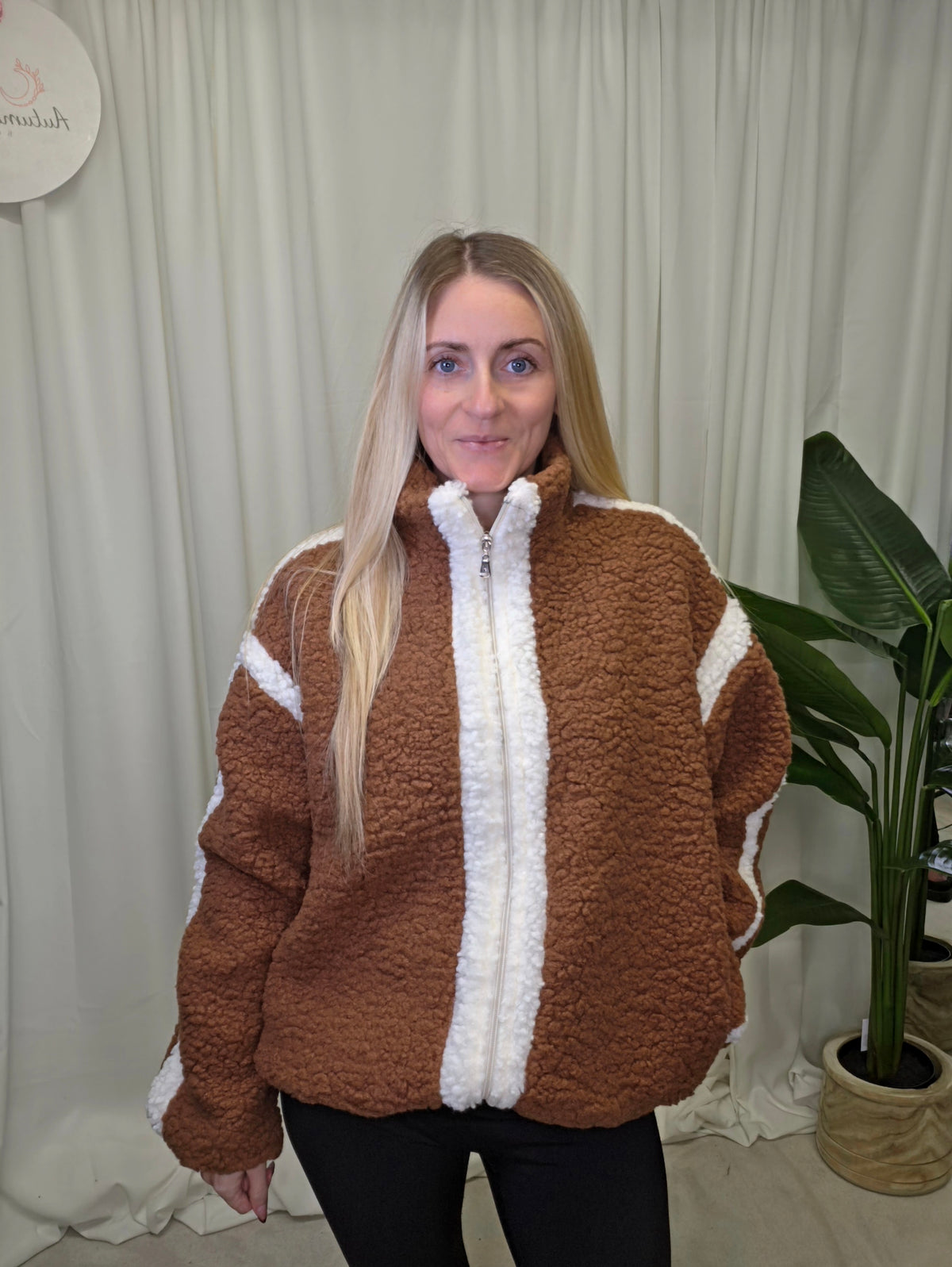 Carina Contrast Teddy Jacket